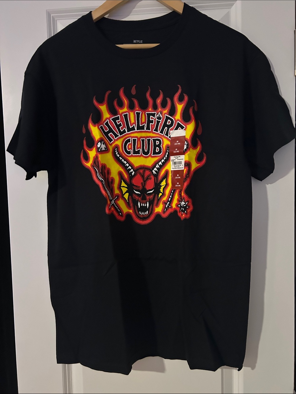 Netflix Stranger Things Hellfire Club Graphic Tee Shirt, Medium NWT